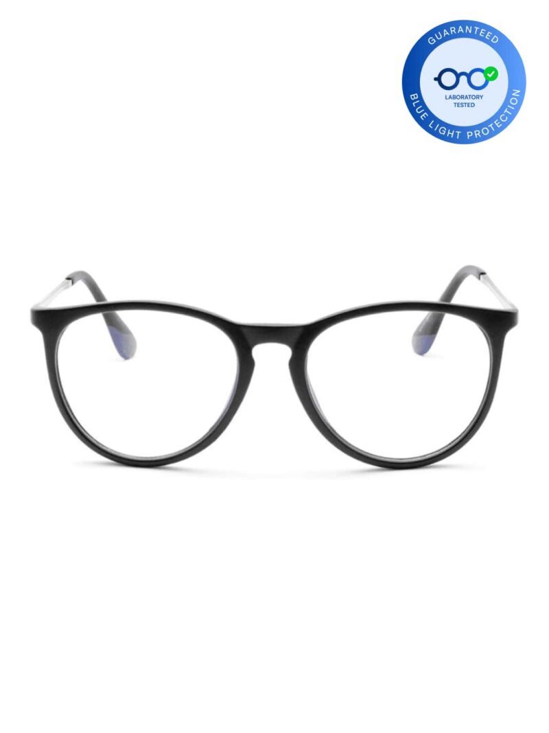 Schwarze runde Computerbrille mit Blaulichtschutz und Garantie-Emblem vor weißem Hintergrund