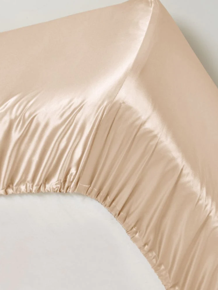Spannbettlaken aus 100 % Maulbeerseide (OEKO-TEX) Beige